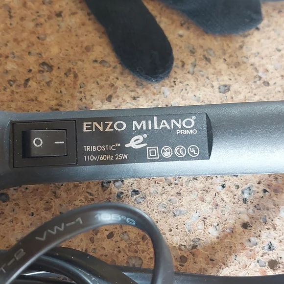 Enzo Milano Primo Curling Iron - Picture 3 of 6